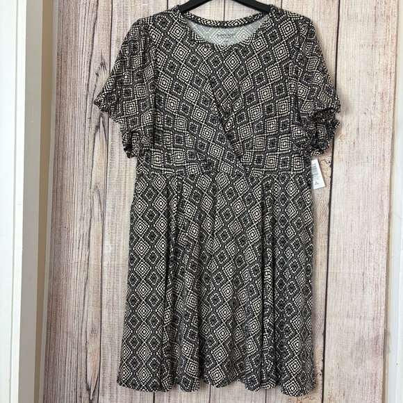 Torrid Super Soft Knit Dress Womens Ditsy Tribal Print Balloon Sleeve 3X - Picture 1 of 13